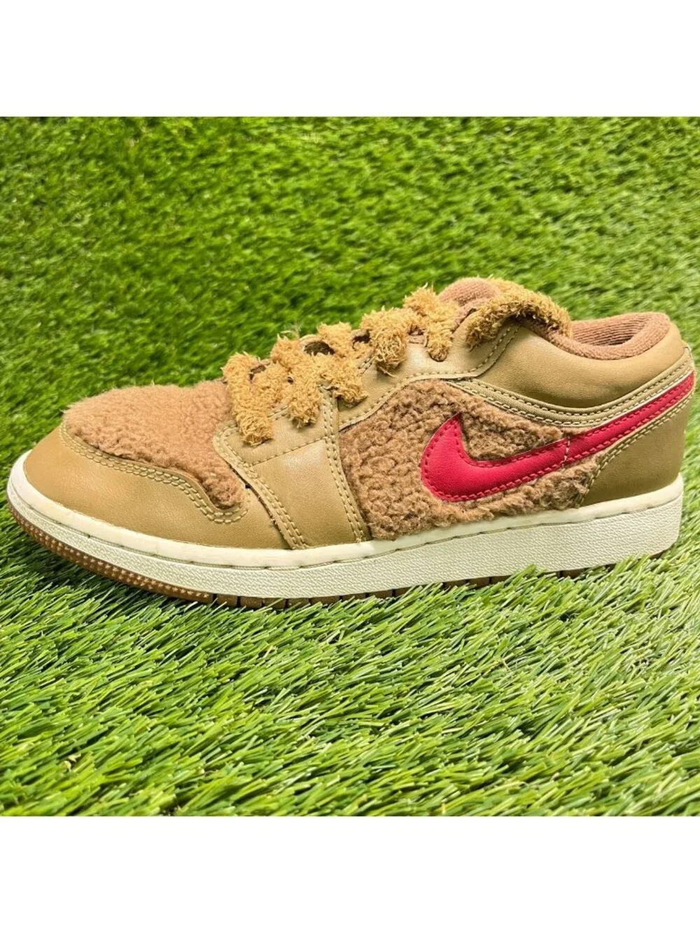 Nike Air Jordan 1 Low Utility Girls Size 4Y Brown Pink Athletic Shoes Sneakers